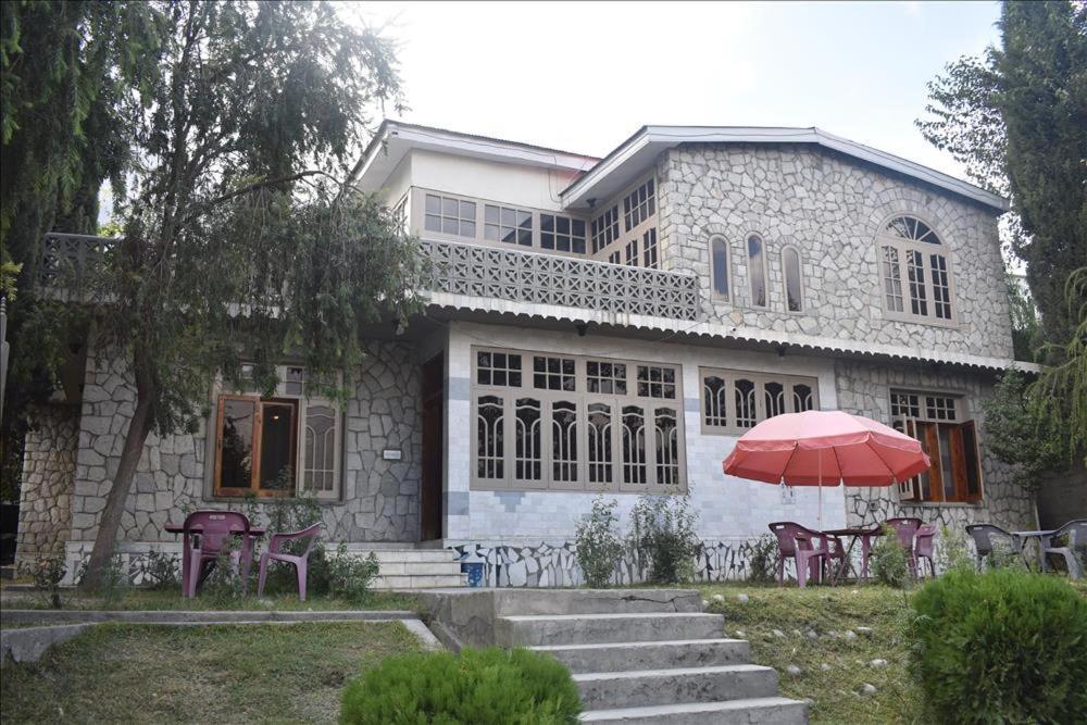 Cozy Lodge Гилджит Екстериор снимка