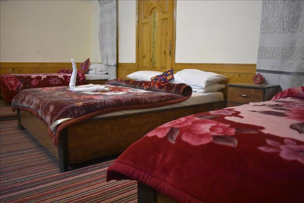 Cozy Lodge Гилджит Екстериор снимка
